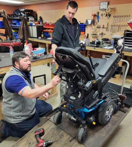 dd9d5e15-b321-48e4-bda2-d7527de99200